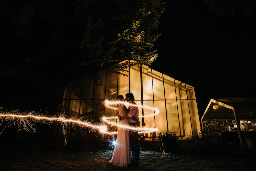 Hochzeitspaar Wunderkerzenbild