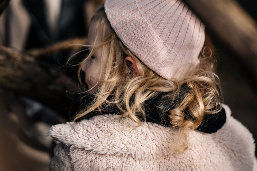 Mädchen mit blonden Locken